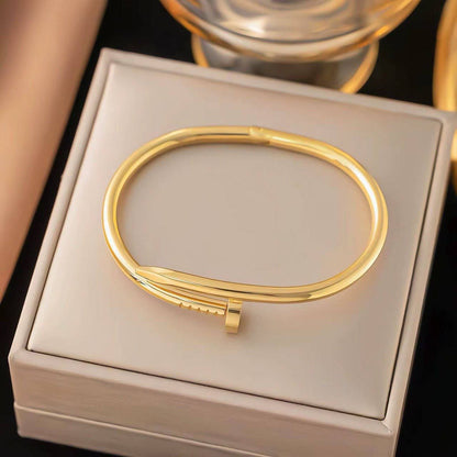 اسوره مسمار